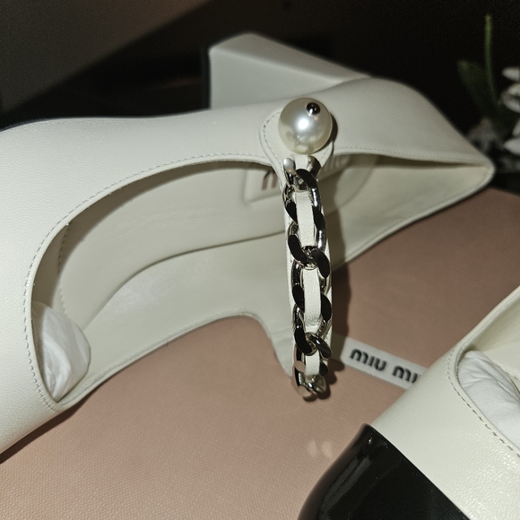 Mary Jane, Mary Jane, where have you been? - Picture 3 of 5